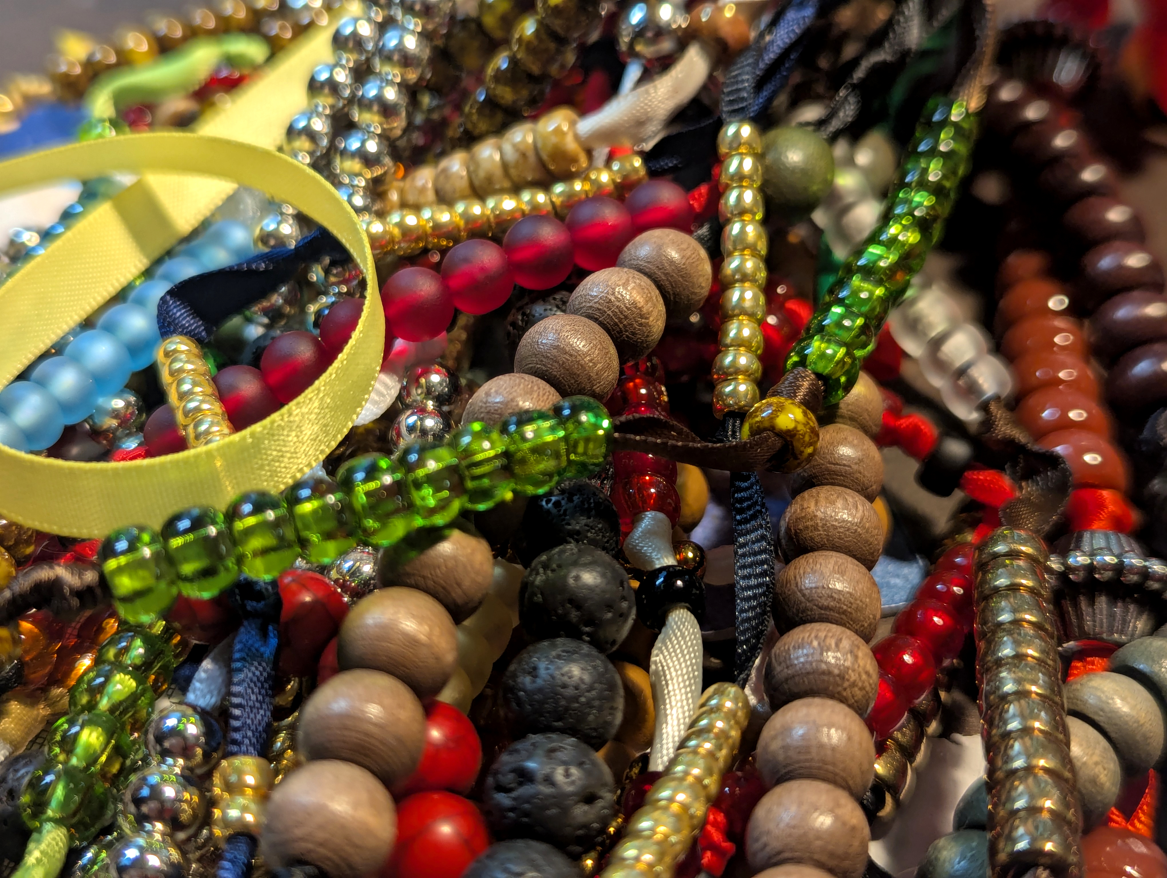 tracker beads